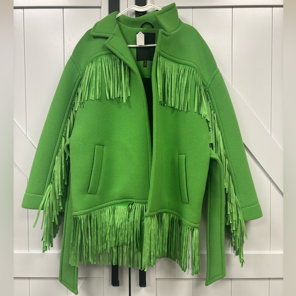Goldbergh Green Fringe Cape